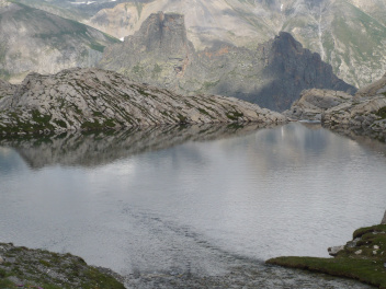 Lac Niera, avant la chute