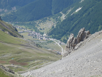 Borgo nel vallone Unerzio