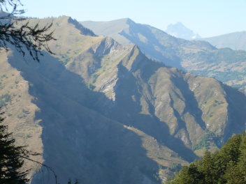 Vue depuis Soleglio Bue, colle delle Basse, Monte Boscasso, zoom