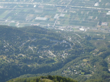 Vue vallée du Rhône en montant vers Pierre Avoi 2