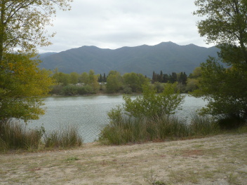 Bord du lac de Villelongue-dels-Monts